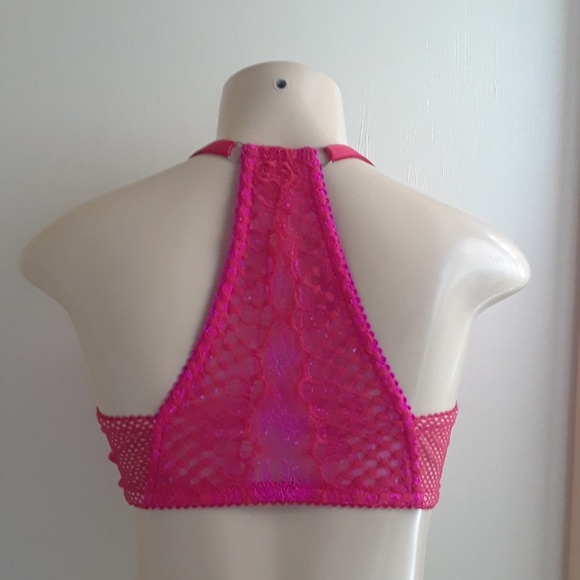 Victoria Secret - Picture 2 of 5